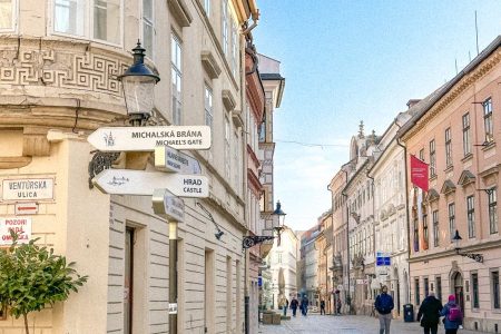 10H7M EASTERN EUROPE + HALLSTATT